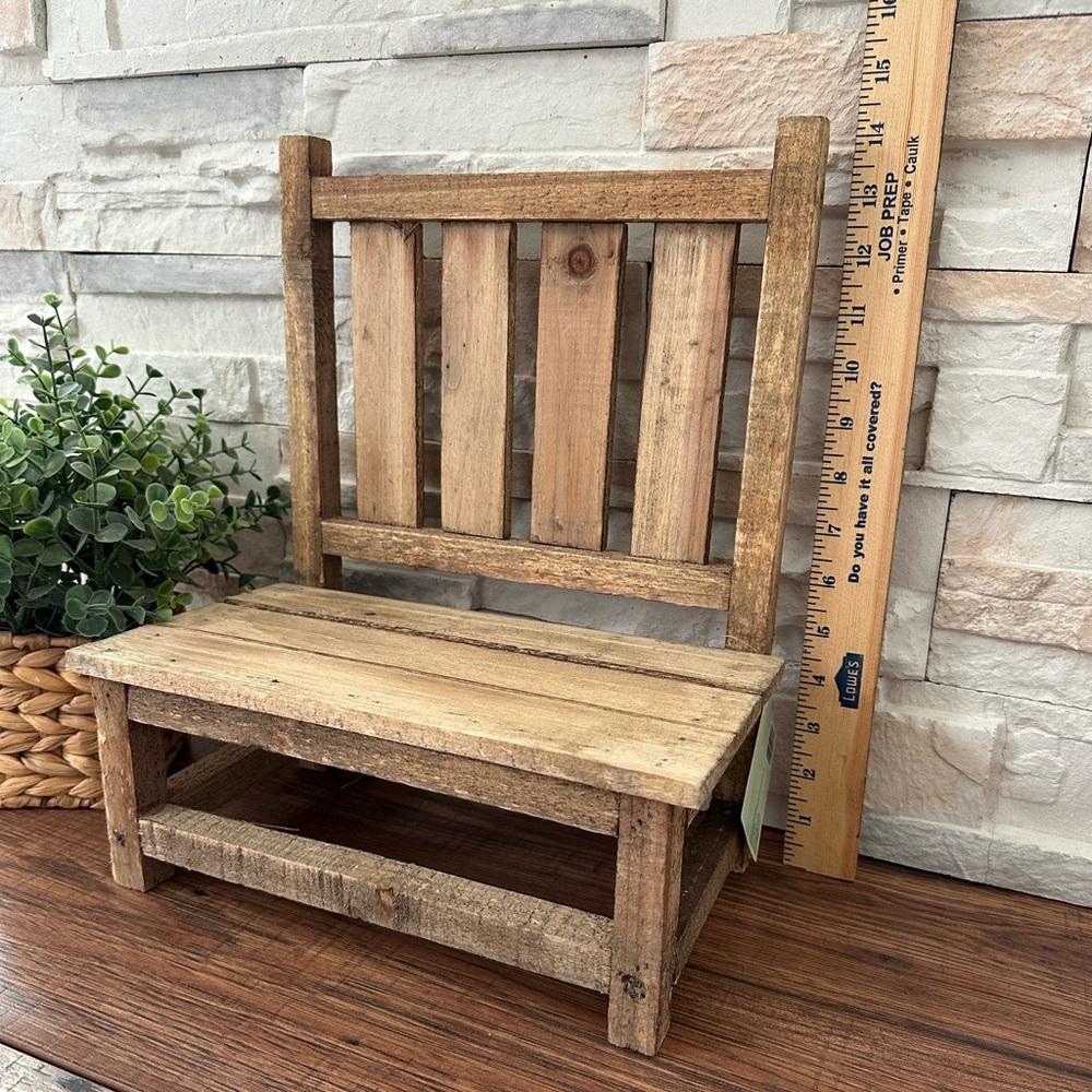 🆕 Farmhouse Rustic Wooden Miniature Chair!!! - Picture 6 of 9